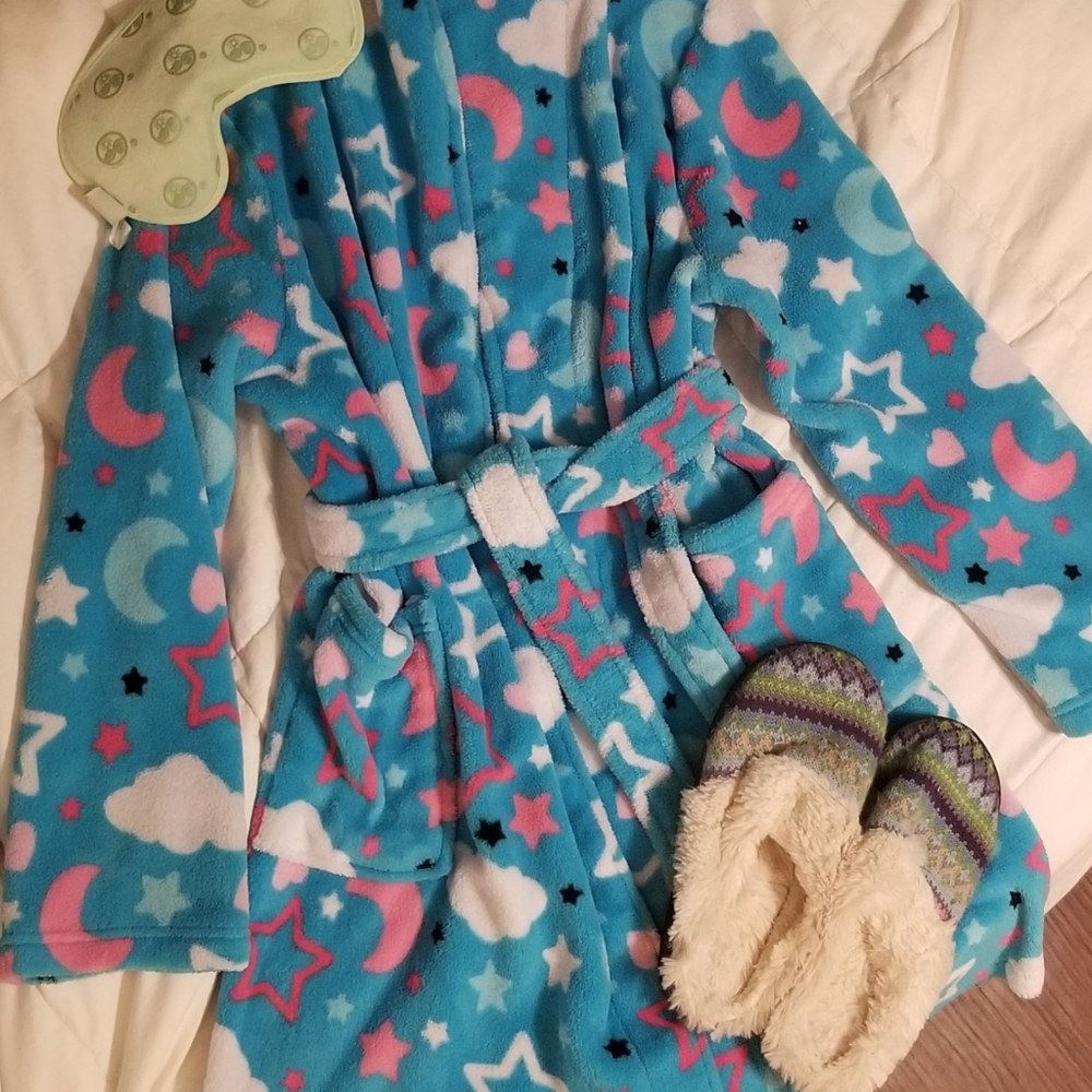 Plush pastel starry robe
